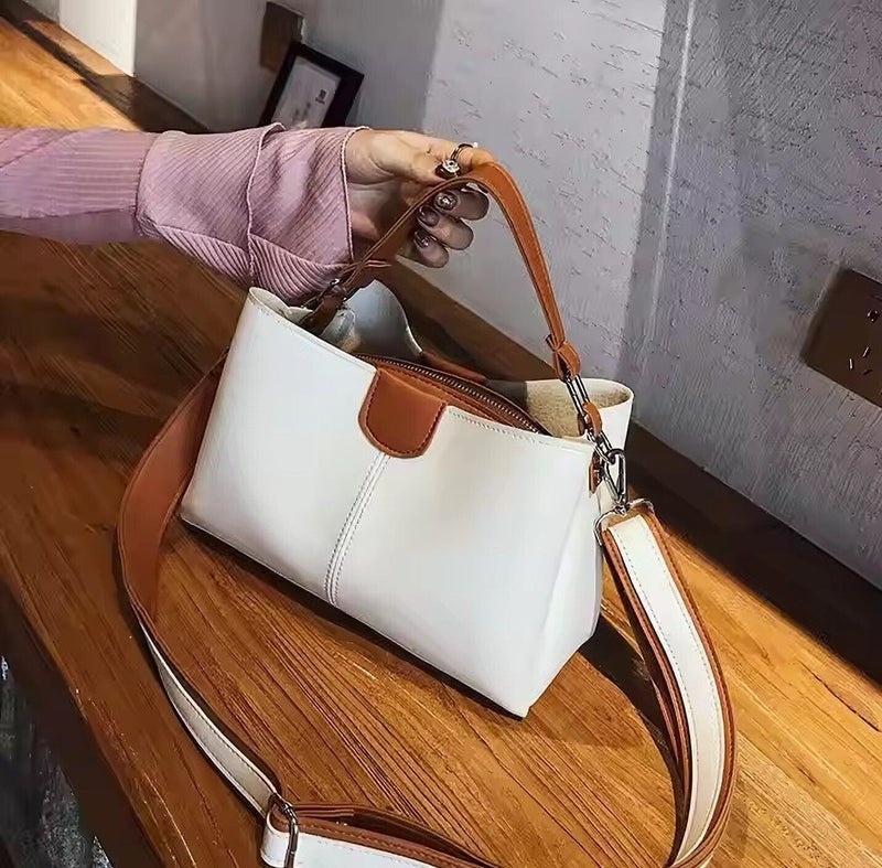 Osman White Sling Bag for Girls - Image 2